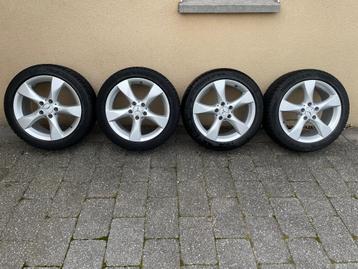 Originele Mercedes-Benz velgen 17 inch met goede winterband beschikbaar voor biedingen