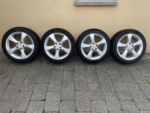Originele Mercedes-Benz velgen 17 inch met goede winterband, Auto-onderdelen, Banden en Velgen, Banden en Velgen, Winterbanden