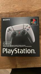 PS5 Controller - 30th Anniversary Limited Edition | Sealed, PlayStation 5, Nieuw, Ophalen of Verzenden, Controller
