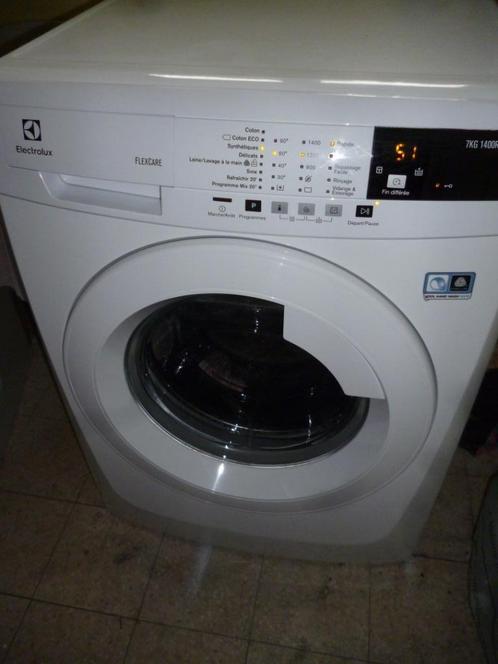 Machine a laver ELECTROLUX 7kg, Elektronische apparatuur, Wasmachines, Zo goed als nieuw, Voorlader, 6 tot 8 kg, 1200 tot 1600 toeren