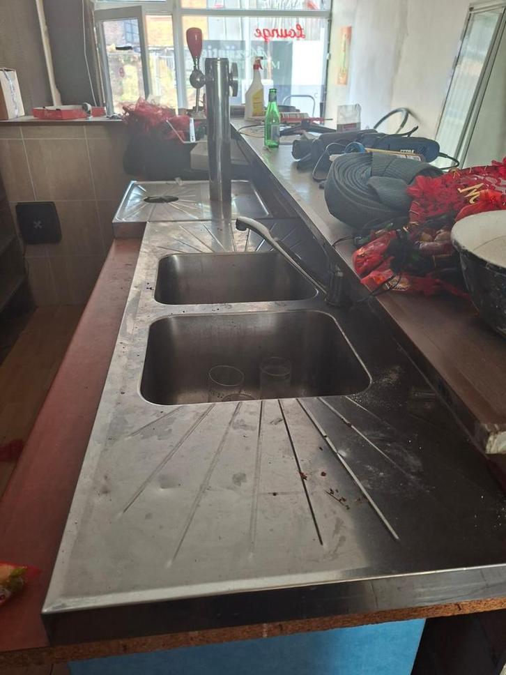 Te koop café-uitrusting, Zakelijke goederen, Horeca | Meubilair en Inrichting, Decoratie, Gebruikt, Ophalen