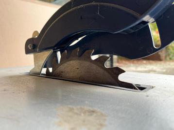 FERM zaagbank - zaagtafel TSM1032, Doe-het-zelf en Bouw, Gereedschap | Zaagmachines, Ophalen, Gebruikt, Overige typen, 600 tot 1200 watt