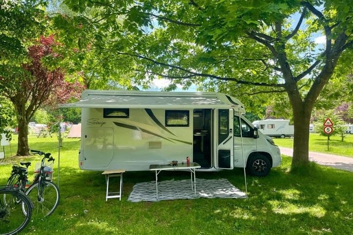 MC Louis Sovereign 439G avec lit escamotable, Caravanes & Camping, Camping-cars, Particulier, jusqu'à 4, Semi-intégral, McLouis