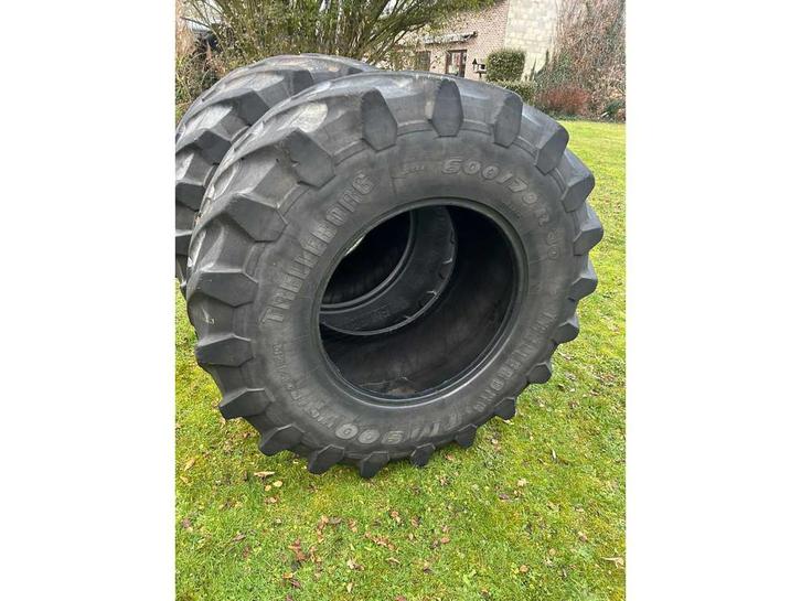 Pneus tracteurs Trelleborg TM800 (2x) - 650/65 R38, Articles professionnels, Agriculture | Pièces | Pneus, Jantes & Essieux