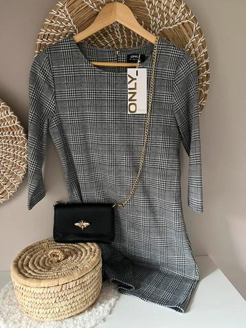 Robe neuve Only T36 beschikbaar voor biedingen