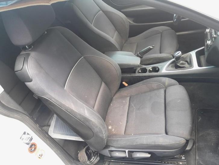 VEILIGHEIDSGORDEL RECHTS VOOR BMW 1 serie (E81), Auto-onderdelen, Interieur en Bekleding, BMW, Gebruikt