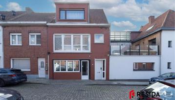 Huis te koop in Harelbeke, 4 slpks disponible aux enchères