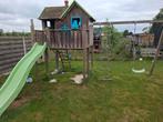 Speelhuisje met terrasje en glijbaan, Kinderen en Baby's, Speelgoed | Buiten | Speeltoestellen, Ophalen, Gebruikt, Glijbaan