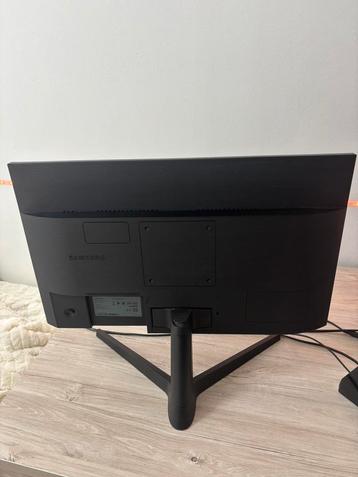 Samsung monitor beschikbaar voor biedingen