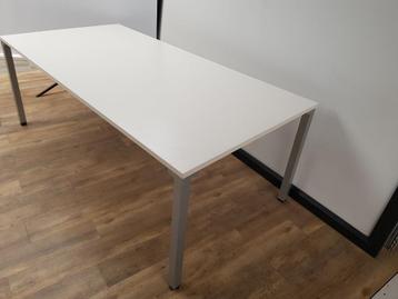 Steelcase vergadertafel 200x100 beschikbaar voor biedingen