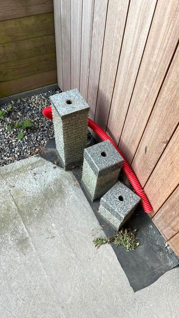 Granieten fonteinzuilen beschikbaar voor biedingen