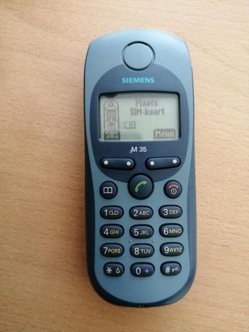 MOET NU WEG!! MOOIE VINTAGE SIEMENS M35 MOBIELE GSM + BOEKJE beschikbaar voor biedingen