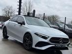 Mercedes-Benz A-Klasse 250 Sedan e PHEV PACK AMG/TOIT PANO/C, Auto's, Mercedes-Benz, 4 deurs, Gebruikt, 4 cilinders, Alcantara