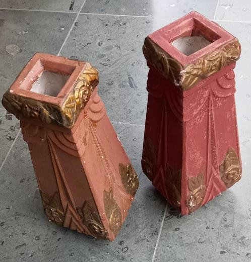 2 oude vierkant-afgeronde gegoten vazen: depose  N361, Antiquités & Art, Antiquités | Vases, Enlèvement