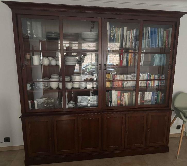 Grote massieve vitrinekast / boekenkast met glasdeuren, Huis en Inrichting, Kasten | Vitrinekasten, Zo goed als nieuw, 200 cm of meer