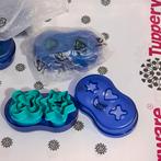 8 emporte-pièces Tupperware + boîte de rangement Nouveau, Enlèvement ou Envoi, Neuf, Bleu