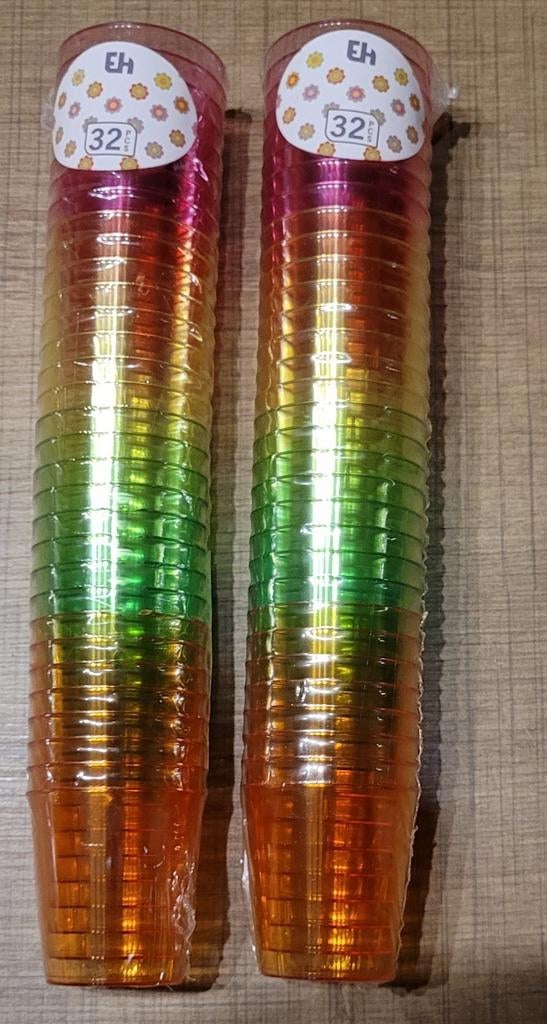 64 kleurrijke jeneverglaasjes (nieuw!), Ophalen of Verzenden, Nieuw, Feestartikel