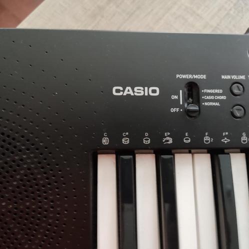 Keyboard CASIO CTK-240, Muziek en Instrumenten, Keyboards, Gebruikt, 49 toetsen, Casio, Ophalen of Verzenden