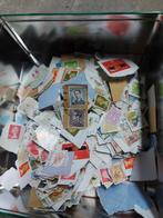 Doos postzegels, Postzegels en Munten, Postzegels | Volle albums en Verzamelingen, Ophalen