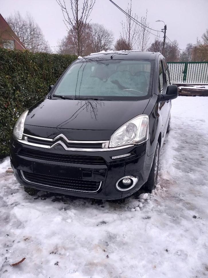 citroen berlingo 2014. benzine  in goede staat, Auto's, Citroën, Particulier, Berlingo, ABS, Airbags, Alarm, Boordcomputer, Elektrische koffer