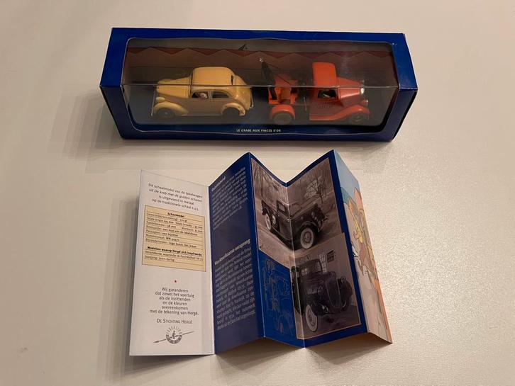 Kuifje De verongelukte auto + Luxor takelwagen uit De Krab, Hobby en Vrije tijd, Modelauto's | 1:43, Zo goed als nieuw, Auto, Ophalen of Verzenden