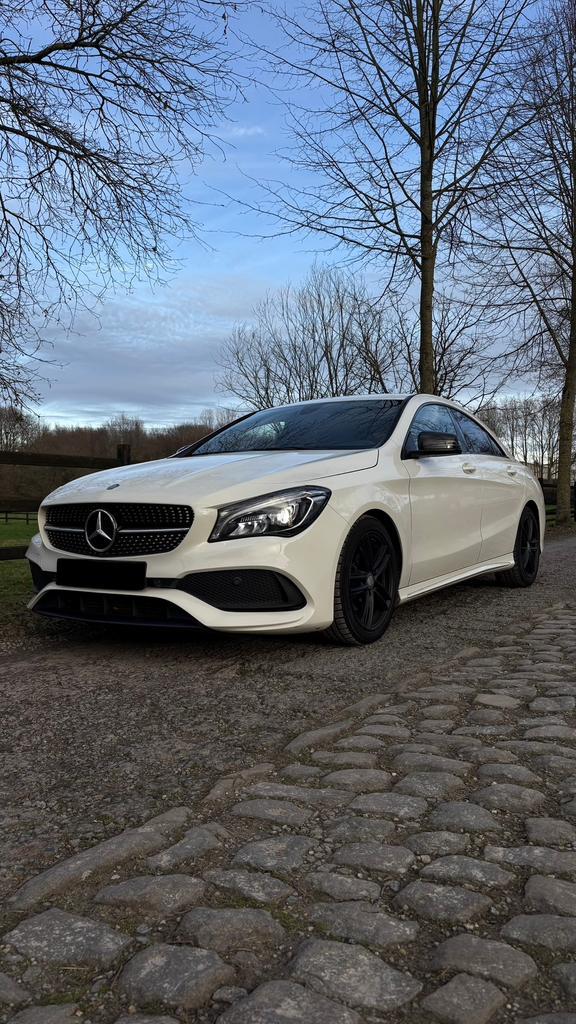 Mercedes Benz CLA 180d AMG Line, Auto's, Mercedes-Benz, Bedrijf, CLA, ABS, Achteruitrijcamera, Airbags, Airconditioning, Alarm