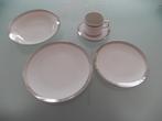 30-delig servies, Huis en Inrichting, Keuken | Servies, Ophalen, Bord(en)
