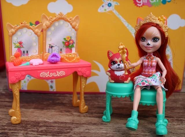 Enchantimals Royals – Coiffeuse avec Fabrina Fox & Frisk, Enfants & Bébés, Jouets | Poupées, Comme neuf, Autres types, Enlèvement ou Envoi