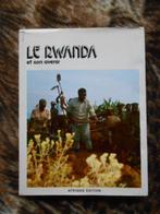 boek : Le Rwanda et son avenir, Ophalen of Verzenden, Gelezen