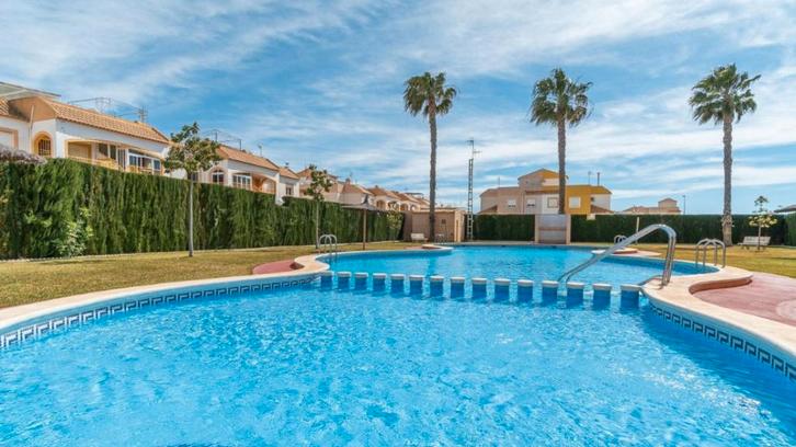 Penthouse te koop in Torrevieja, Alicante, Immo, Buitenland, Spanje, Appartement, Dorp