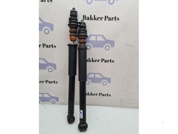 Schokdemper set van een Kia Picanto, Auto-onderdelen, Ophanging en Onderstel, Kia, Gebruikt, 3 maanden garantie