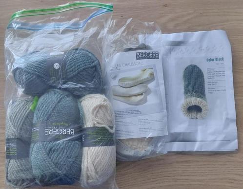 Set met pantoffels/Color Block van Bergère de France, Hobby en Vrije tijd, Breien en Haken, Nieuw, Breien, Wol of Garen, Ophalen of Verzenden