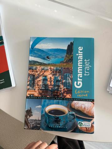 Grammaire trajet handboek beschikbaar voor biedingen