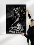 Uniek XXL Glasschilderij | Girl Louis Vuitton Gun - 6 sizes, Huis en Inrichting, Oorspronkelijke maker, Verzenden, Nieuw, 125 cm of meer