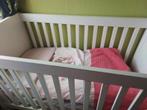 Wit babybedje met matras en aerosleep en donsdeken, Kinderen en Baby's, Ophalen, Zo goed als nieuw