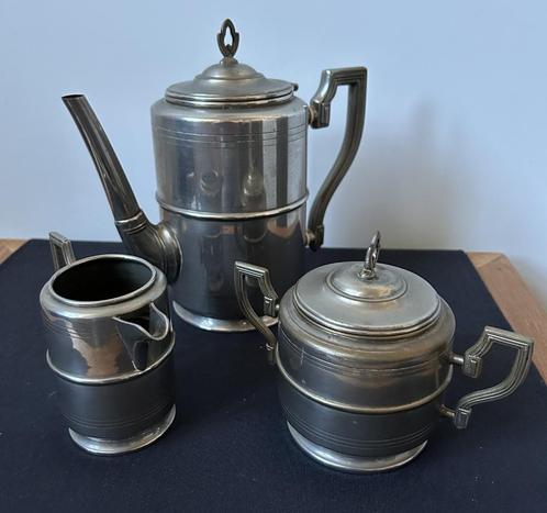 Ensemble vintage en métal : cafetière avec pot à sucre et à, Antiquités & Art, Antiquités | Ustensiles de cuisine, Enlèvement ou Envoi