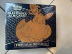 Pokémon - Top Trainer Box Shiny Fate met 50% korting, Ophalen of Verzenden, Nieuw