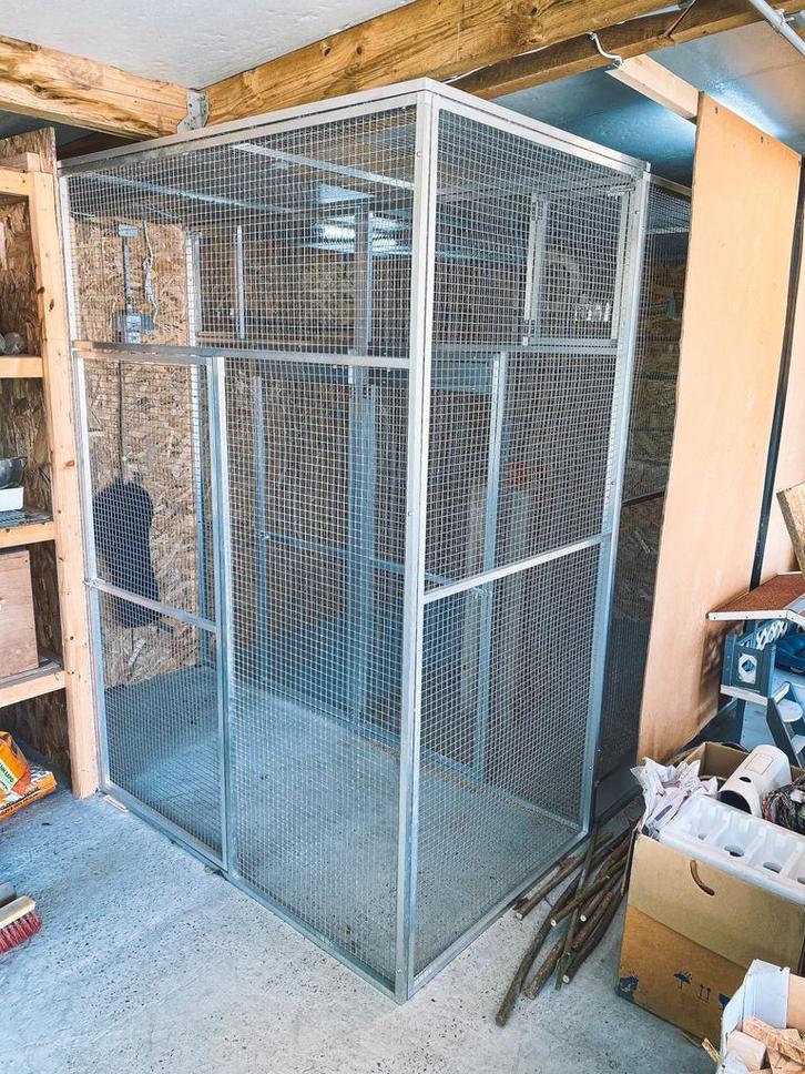 Voliere double avec sas, Animaux & Accessoires, Oiseaux | Cages & Volières, Comme neuf, Volière, Aluminium, Enlèvement