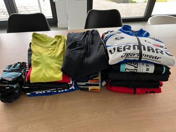 Fietskleding maat s beschikbaar voor biedingen