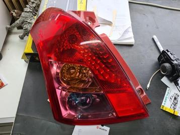 Feu arrière gauche d'un Suzuki Swift, 3 mois de garantie, Utilisé, Suzuki