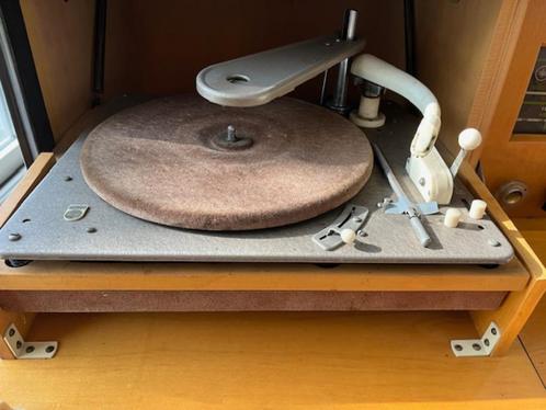 Kast met retro platenspeler en radio, Audio, Tv en Foto, Platenspelers, Gebruikt, Platenspeler, Overige merken, Ophalen