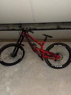 YT Tues Cf Pro 2017 downhill mountainbike, Fietsen en Brommers, Ophalen, Gebruikt