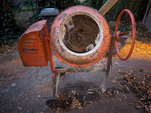 lescha proper en groot onderhoud gehad, Doe-het-zelf en Bouw, Betonmolens, Gebruikt, Ophalen