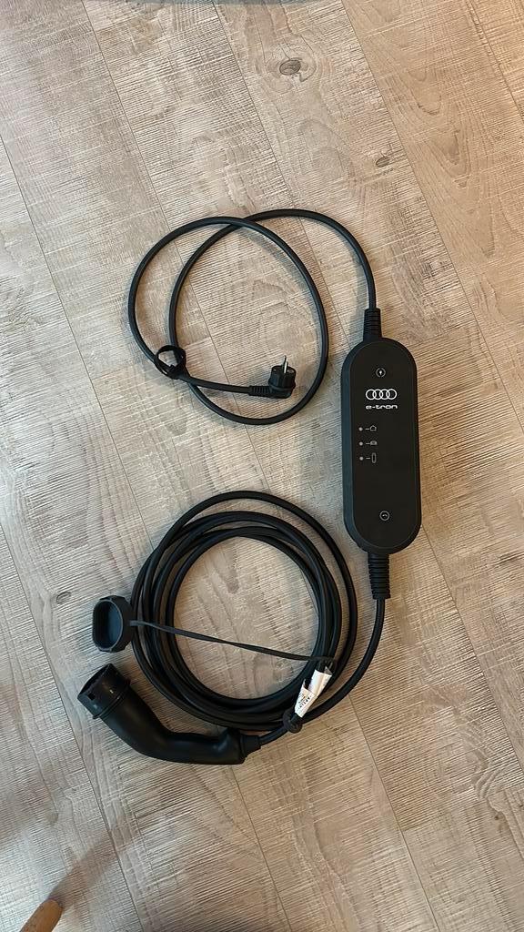 Chargeur Audi e-tron Type 2 d’origine, Autos : Pièces & Accessoires, Électronique & Câbles, Audi, Enlèvement