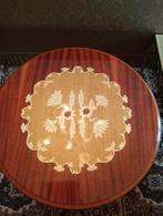 Tables d'appoint en bois brocante avec incrustation, Antiquités & Art, Enlèvement