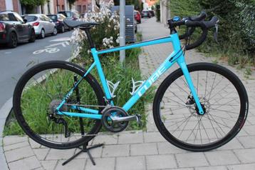 Vélo route Cube Attain taille 58 beschikbaar voor biedingen