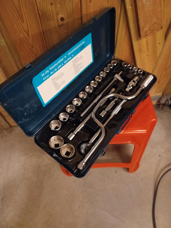 Dopsleutels compleet 10tot34 in koffer zogoed als nieuw p28e, Doe-het-zelf en Bouw, Gereedschap | Handgereedschap, Ophalen of Verzenden