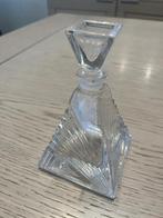 Klein kristallen flesje, Enlèvement