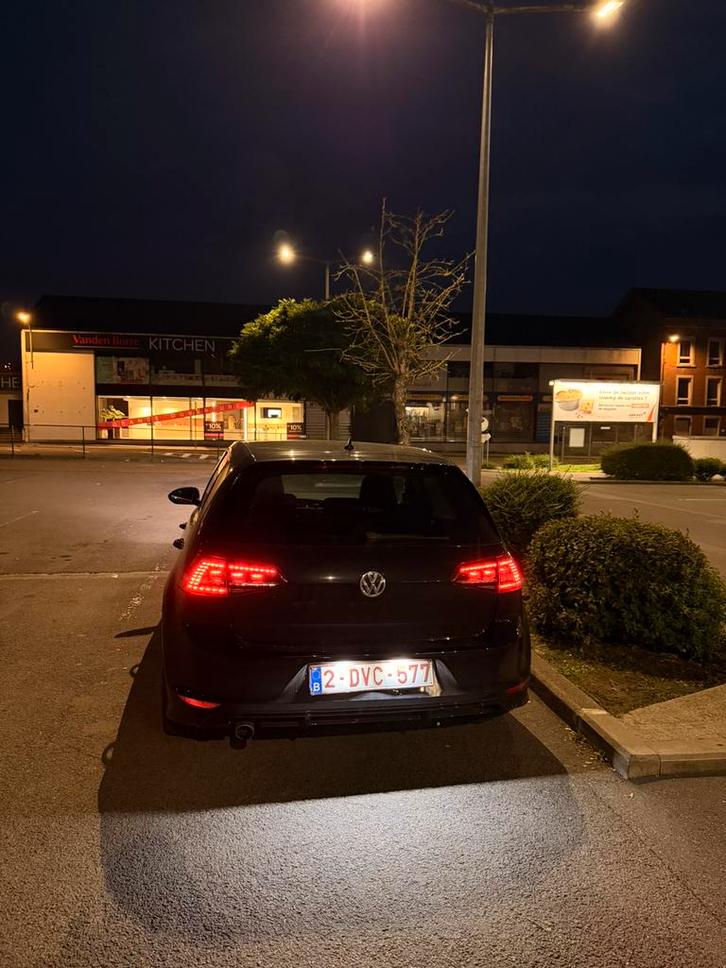 Golf VII R-line, Autos, Volkswagen, Particulier, Golf, ABS, Régulateur de distance, Airbags, Air conditionné, Bluetooth, Feux de virage