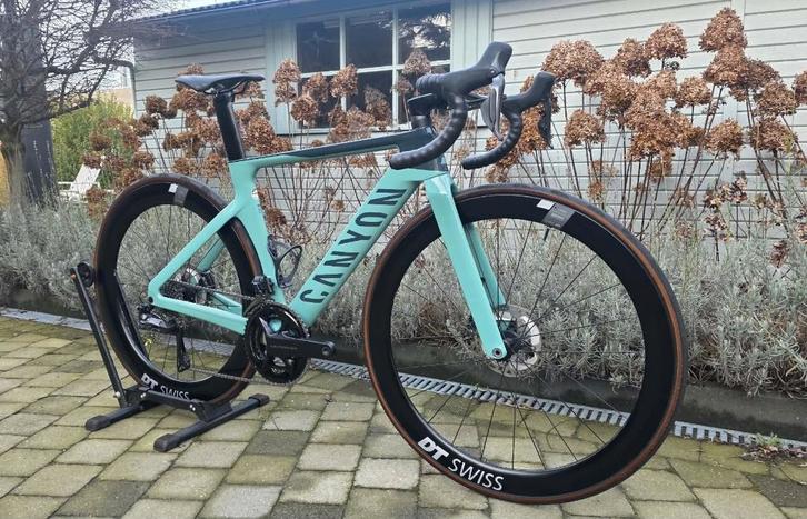 Canyon Aeroad CF SLX 8 Ultegra DI2 12sp. +roues en carbone, Vélos & Vélomoteurs, Vélos | Femmes | Vélos de sport & de randonnée